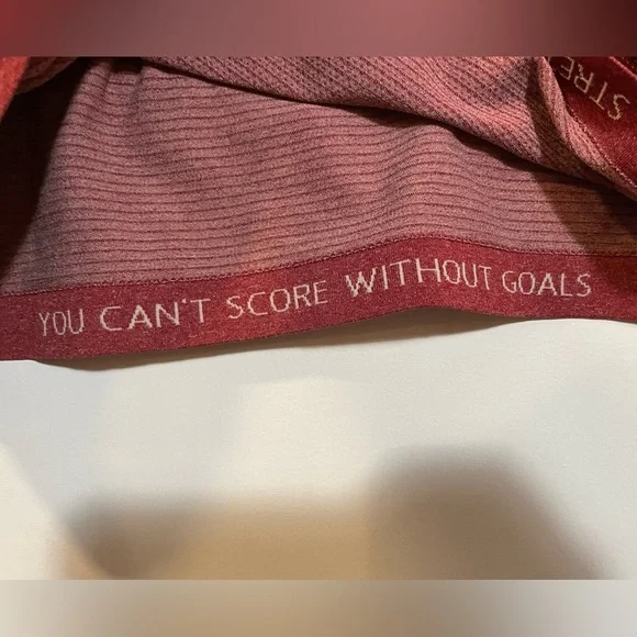 Lululemon Metal Vent Tech Long Sleeve Shirt Performance Active Burgundy Size XL - Picture 4 of 9